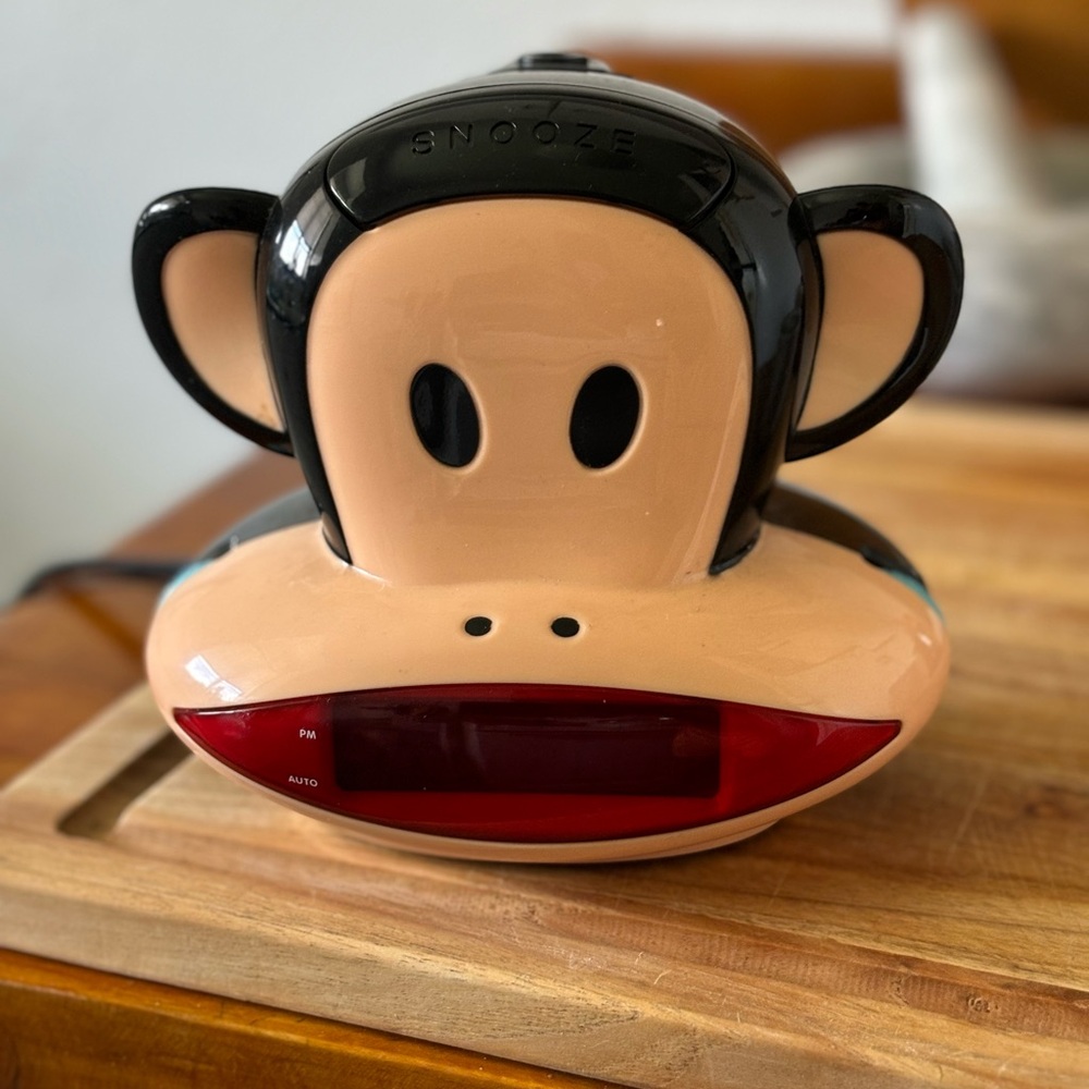 Paul Frank projection Clock Radio